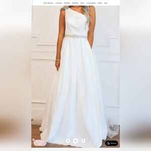 Chic One-Shoulder White Wedding Dress